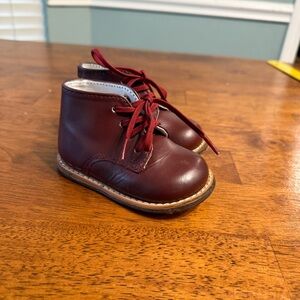 Classic Josmo walker maroon Brown Kids Shoes size 3.5